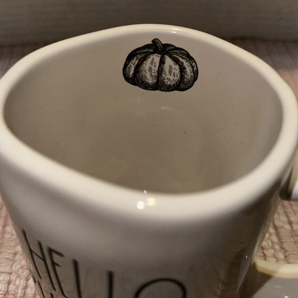 Rae Dunn Hello Pumpkin Mug - Picture 5 of 7